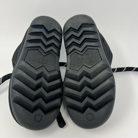 UGG Classic Maxi Boots NEW! - Picture 8 of 10